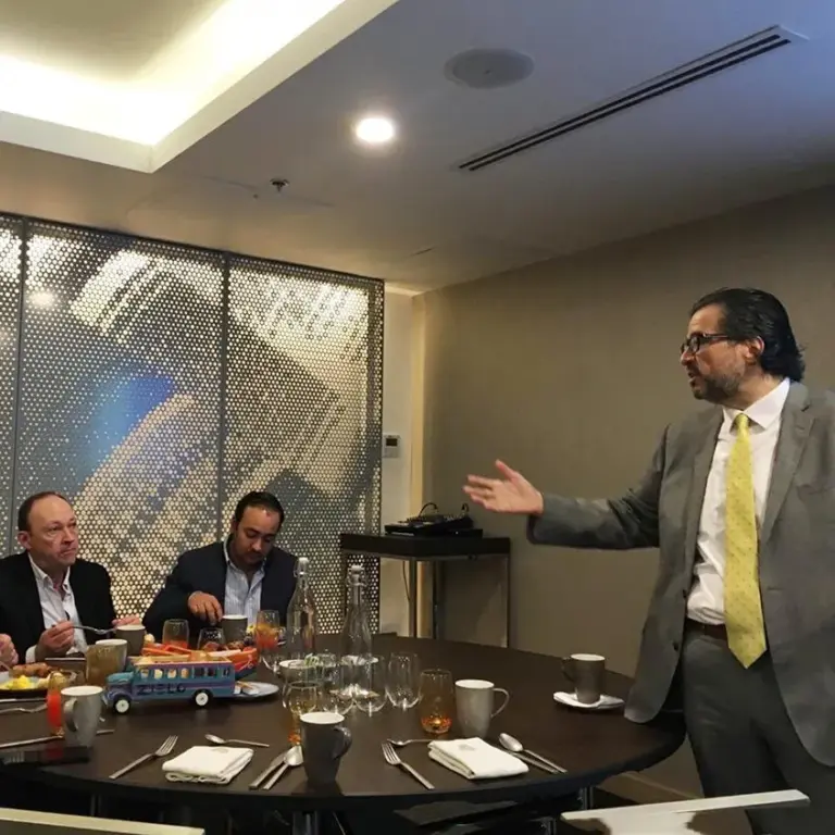 Desayuno-Conversatorio con Eduardo Nuñez